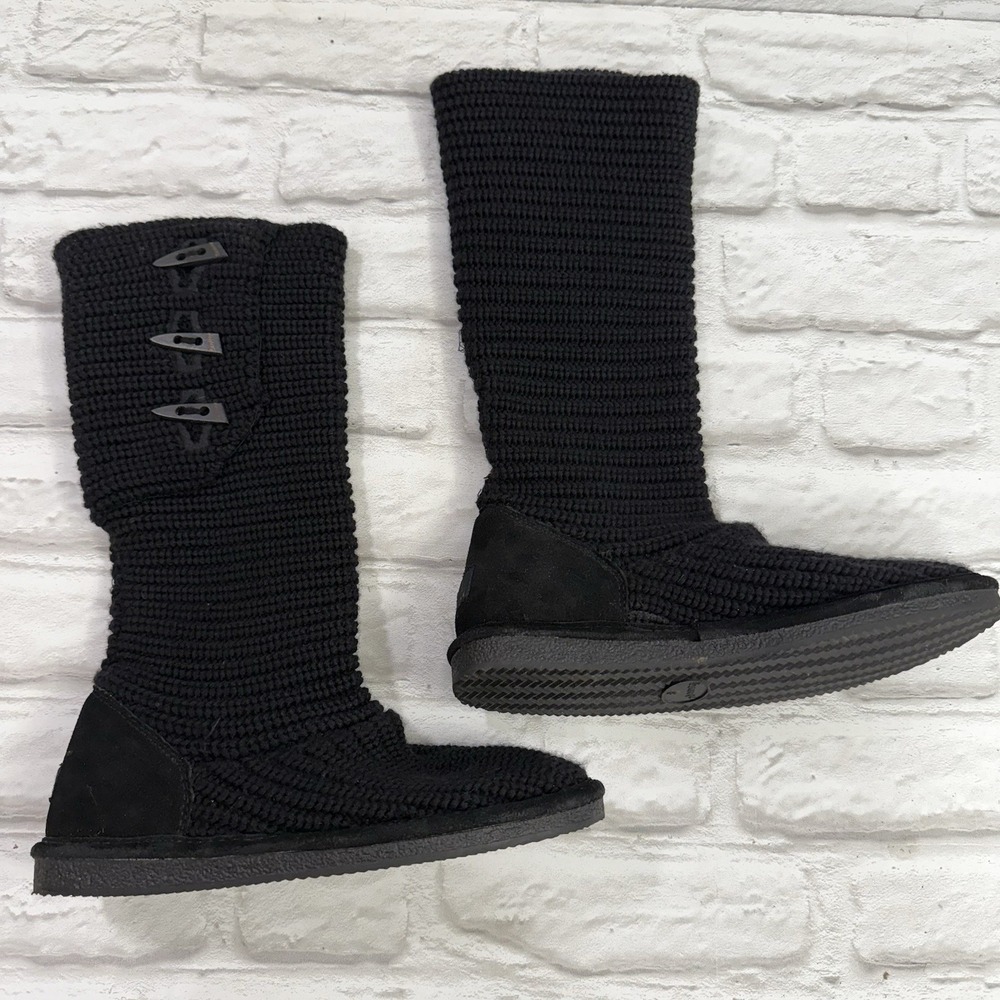 BEARPAW Black Classic Knitted Tall Three Button Boot Suede Heel Women's size 8 - Picture 2 of 14